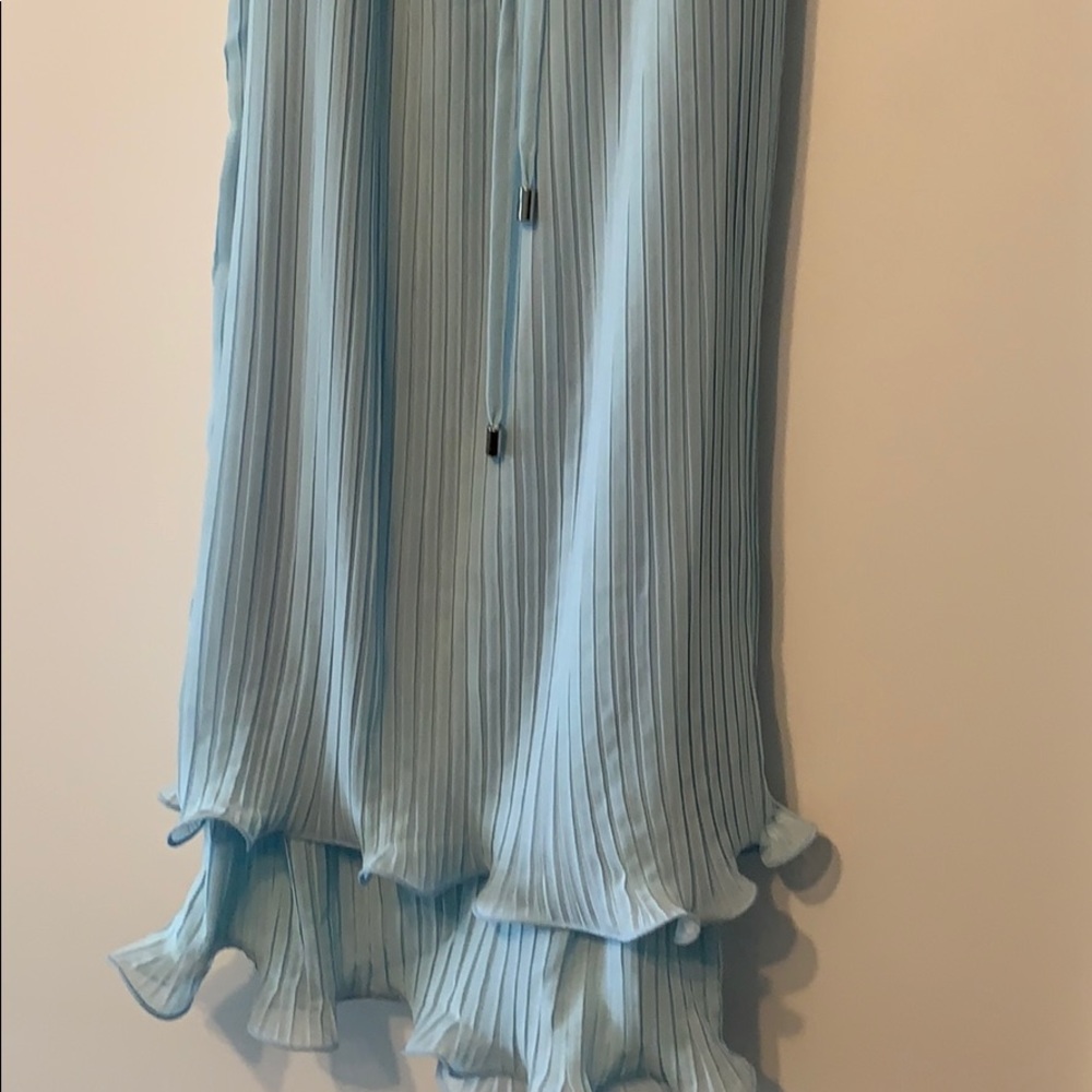 Dress - Picture 6 of 6